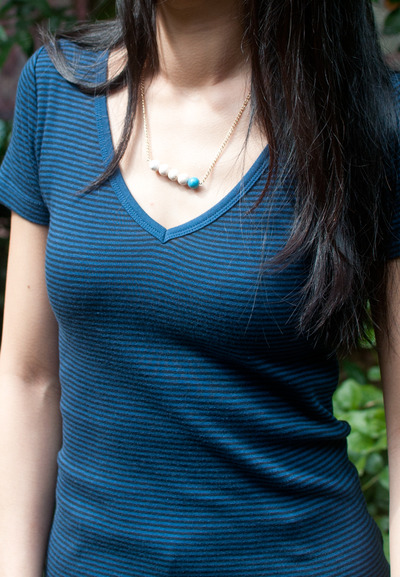 Simple Blue White Small Beaded Pendant Necklace NL0718