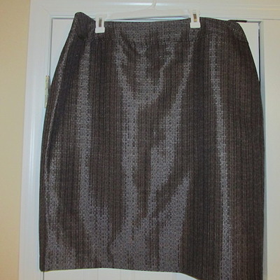 Plus size metallic pencil skirt