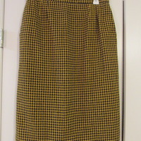 Houndstooth Pencil Skirt  (MISSING BUTTON-AS IS) - Thumbnail 1