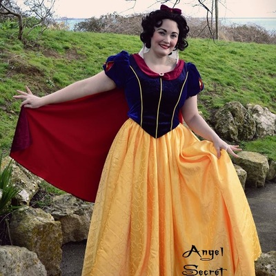 P137 snow white costume park version 