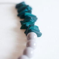 Green Purple Wood Beaded Statement Necklace NL0696 - Thumbnail 3