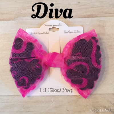 Diva PomPom Bow