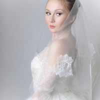 Cora Tulle Veil with Scatter Lace  - Thumbnail 4