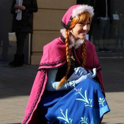 N787 anna costume with stretch shirt