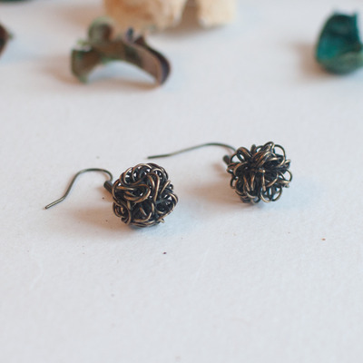  copper wire black drop earrings, metal wire jewelry, handmade metal jewelry, er0794