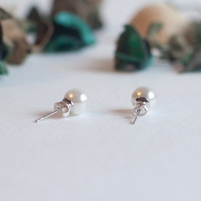 Faux pearl stud earrings, fake pearl studs, white pearl earrings, er0801