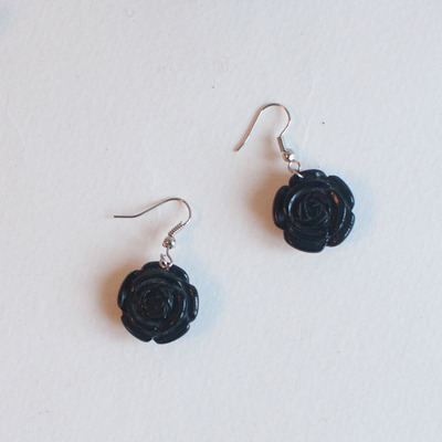 Black onyx rose flower drop earrings, black chandelier earrings, birthstone earrings, er0819