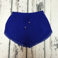 Crochet-Trimmed Shorts - Thumbnail 1