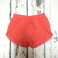 Crochet-Trimmed Shorts - Thumbnail 2
