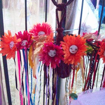 Alices talking flower wands--alice in wonderland-cosplay-costume-disneybound