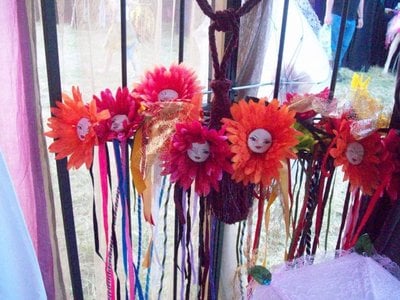 Alices Talking Flower Wands--Alice in Wonderland-Cosplay-Costume-disneybound