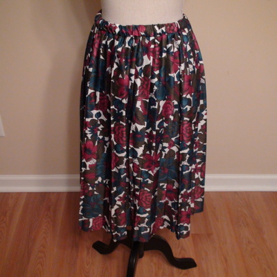 Size 16 vintage pleated secretary skirt - Thumbnail 1
