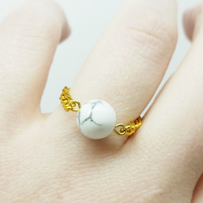 White howlite chain ring gemstone stacking ring
