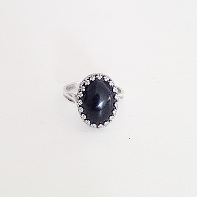 Oval onyx