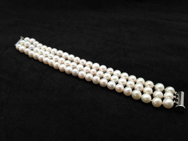Triple Strand Pearl Bracelet, AAA Pearl bracelet, 7.5- 8mm Pearl Bracelet, Genuine Pearl Bracelet, 7.5 Inches Pearl Bracelet