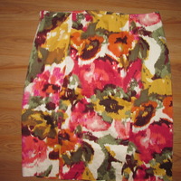 Size 12 Spring Pleated Pencil Skirt - Thumbnail 1