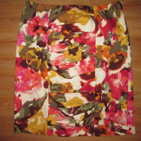 Size 12 Spring Pleated Pencil Skirt - Thumbnail 2