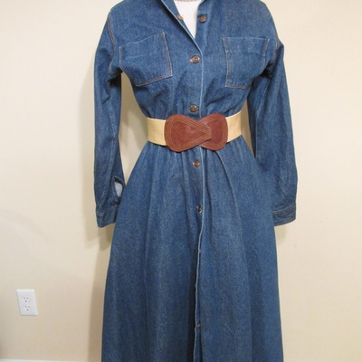 Size m vintage jean flare dress