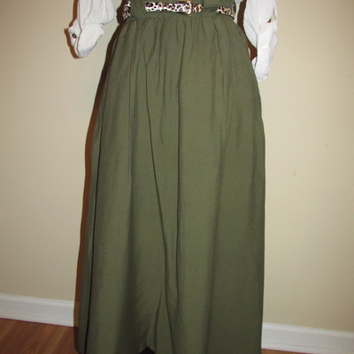 Size 12 "as is" vintage flare skirt