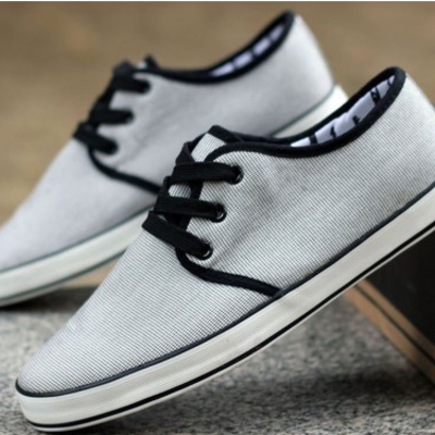 Men’s casual wear canvas shoes 