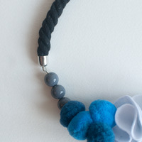 White Felt Flower Necklace NL0824  - Thumbnail 3