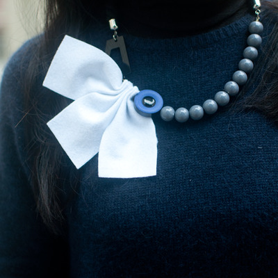 Felt white flower butterfly necklace nl0830