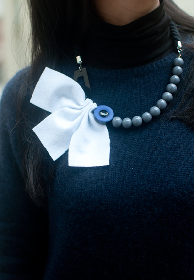 Felt White Flower Butterfly Necklace NL0830
