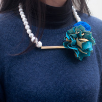 Lace Flower Pearl Metal Necklace NL0854 - Thumbnail 1