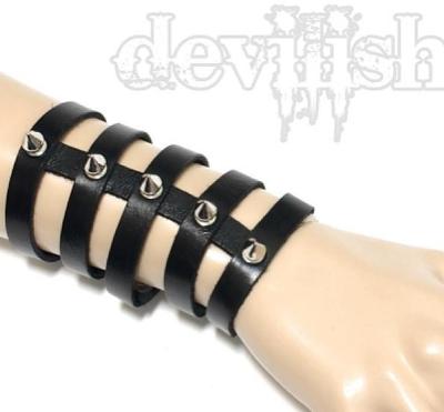 Leather bracelet