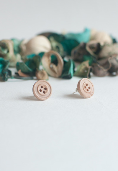 Wooden Button Earrings ER0842