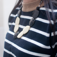 Black And White Frontal Necklace NL0618 - Thumbnail 1