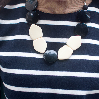 Black and white frontal necklace nl0618 - Thumbnail 5