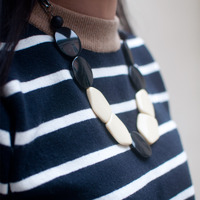 Black And White Frontal Necklace NL0618 - Thumbnail 2
