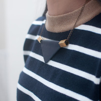 Blue Leather Gold Metal GeometricTriangle Pendant Necklace NL0737 - Thumbnail 4