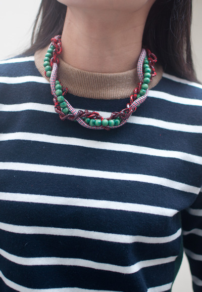 Red & Green Multi Strand Necklace NL0641
