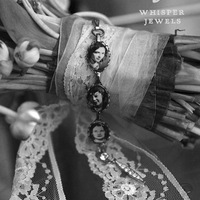 Bouquet Pendant - Thumbnail 1