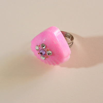 Hot pink shell ring