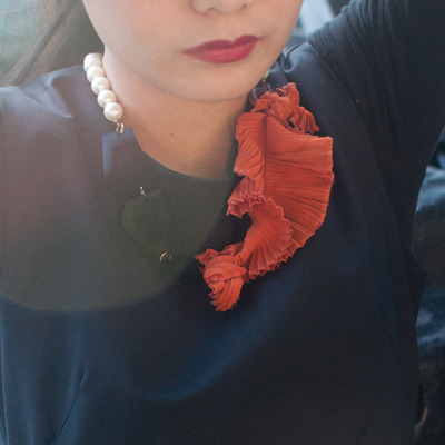 Veil orange wedding glass pearl letter d character statement necklace, nl0754 - Thumbnail 2