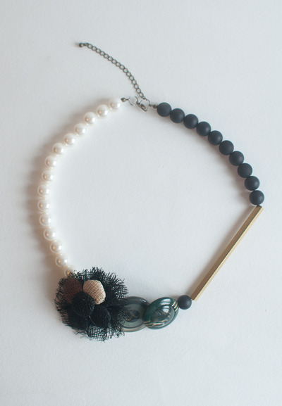 Net Flower Vintage Button Necklace NL0869