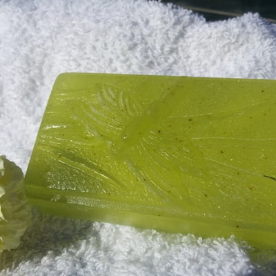 Pear blossom dragonfly glycerin bar - Thumbnail 4