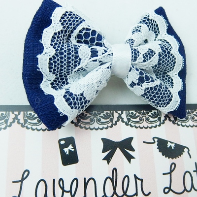 Navy mini fabric hair bow with pure white lace centre overlay hair clip - Thumbnail 3