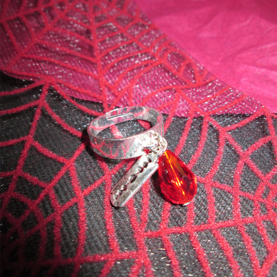 Razor blade and blood drop ring 