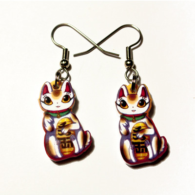 Lucky cat earrings