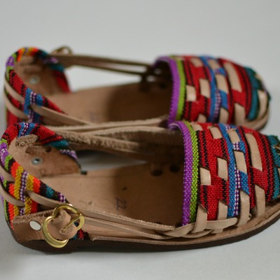 Infant/toddler huaraches (sandals) size 22/us 6