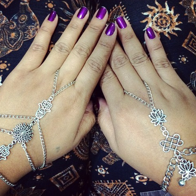 Namaste hamsa handchain in brass