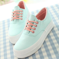 MINT SNEAKERS - Thumbnail 1