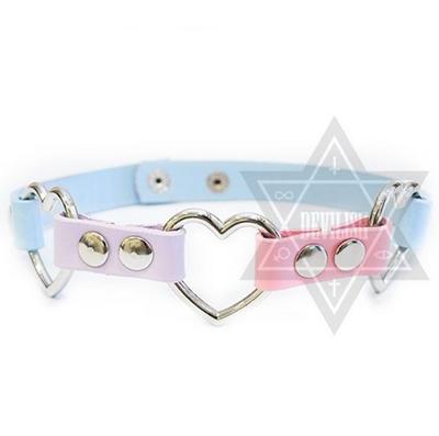 Pastel hearts choker