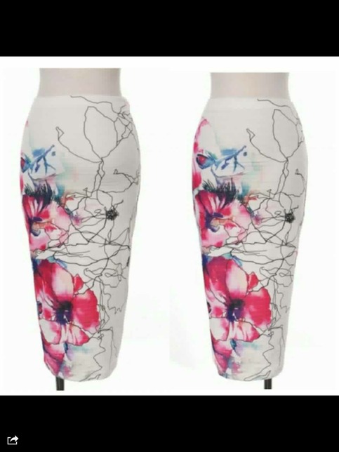 Accent Floral Skirt