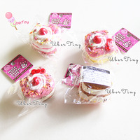 Rare* HK Shortcake Squishy (licensed) - Thumbnail 2