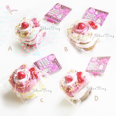 Rare* hk shortcake squishy (licensed)